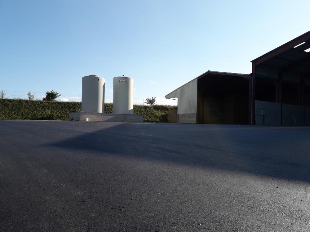 Réalisation d'une cour de ferme