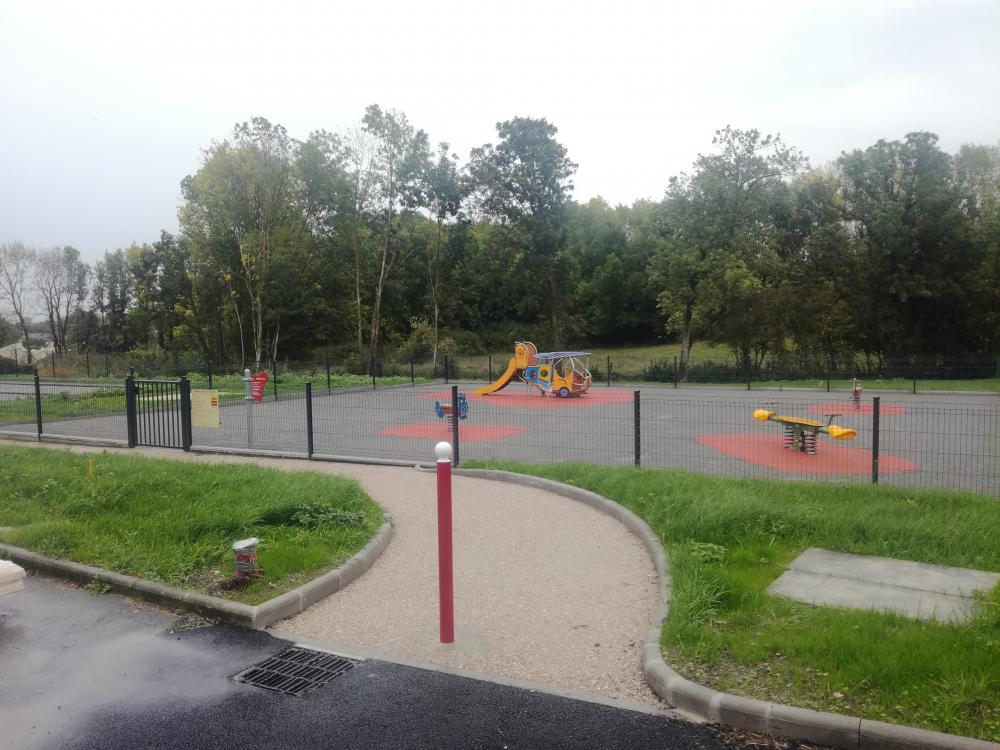 Aire de jeux Seuil